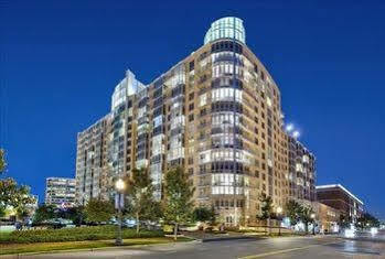 Weichert Suites At Wisconsin Place Chevy Chase Exteriér fotografie